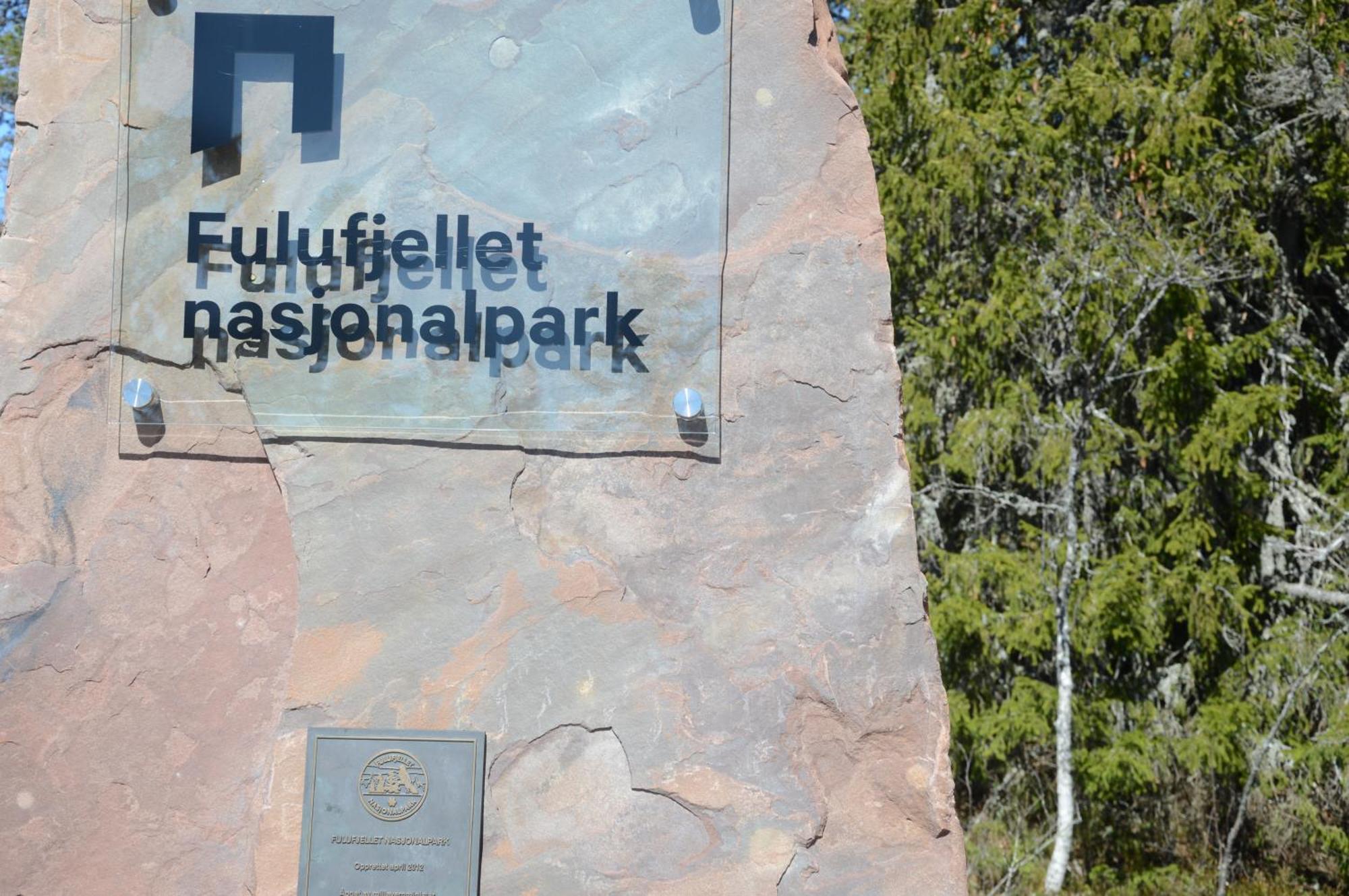 16 - Fulufjellets Nasjonalparker - Natur-, Dyre- Og Fugleopplevelser Ljørdal 外观 照片